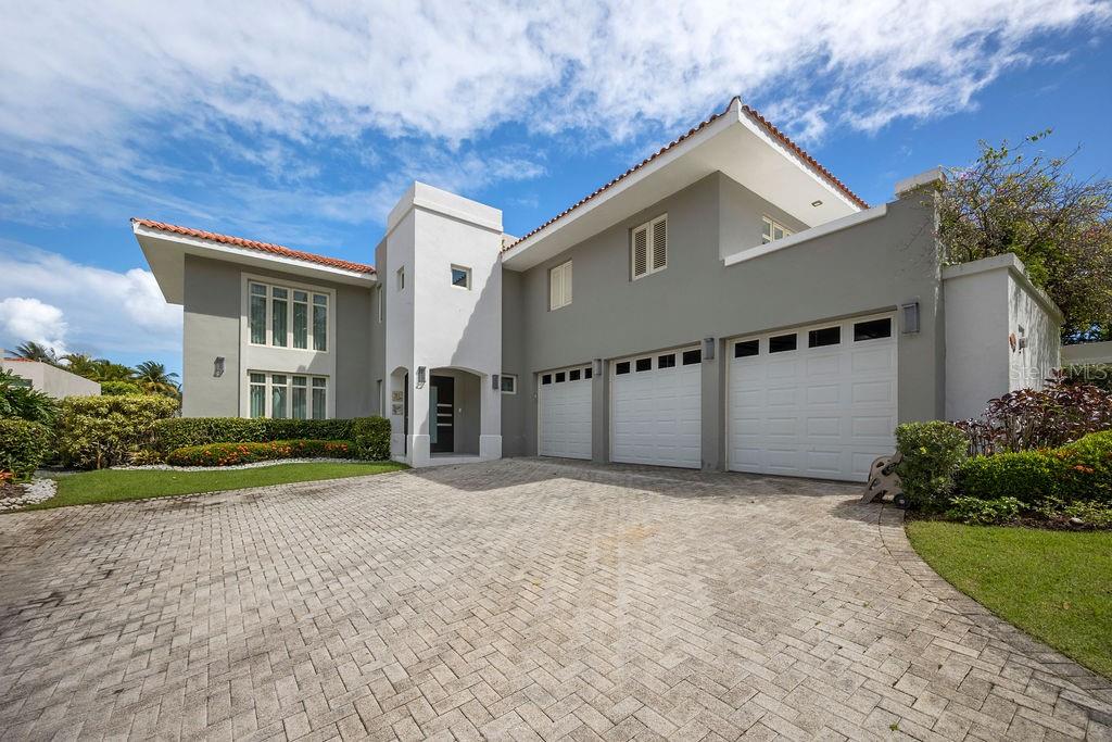 DORADO BEACH EAST - Residential