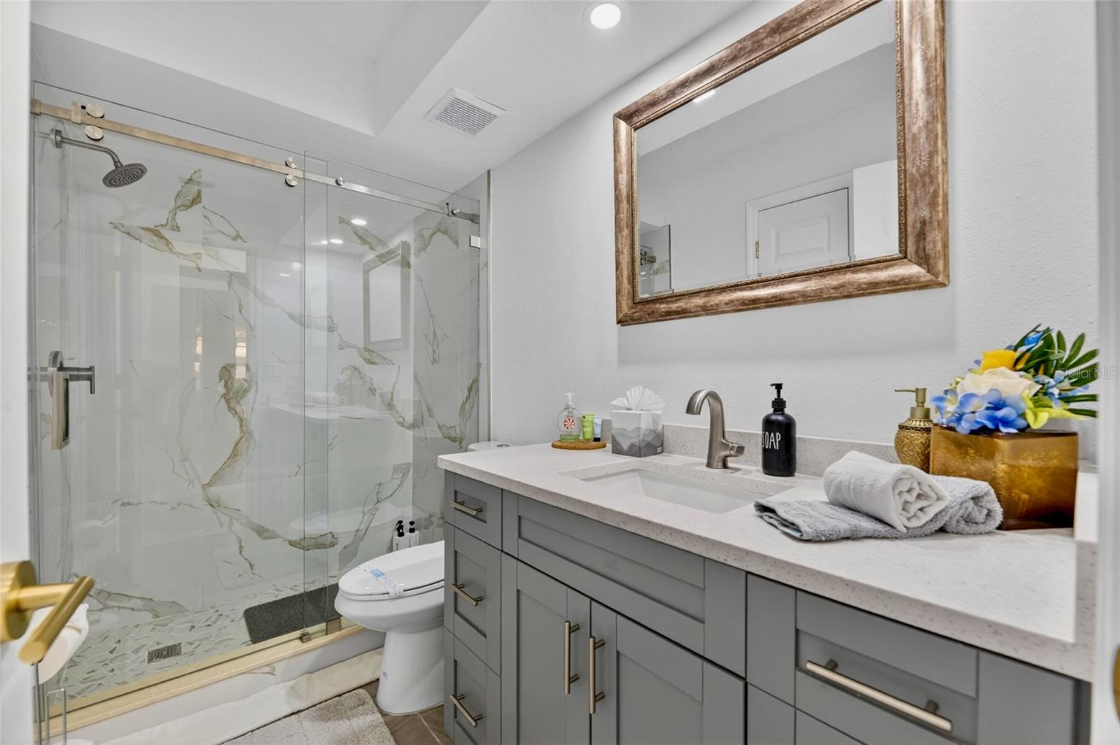 CRENSHAW LAKES - Residential