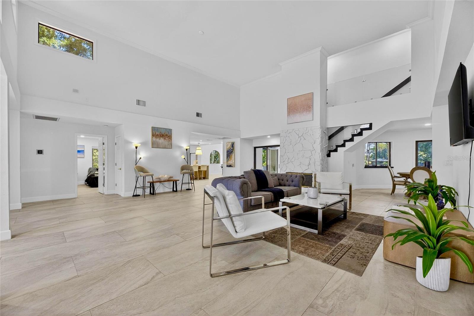 CRENSHAW LAKES - Residential