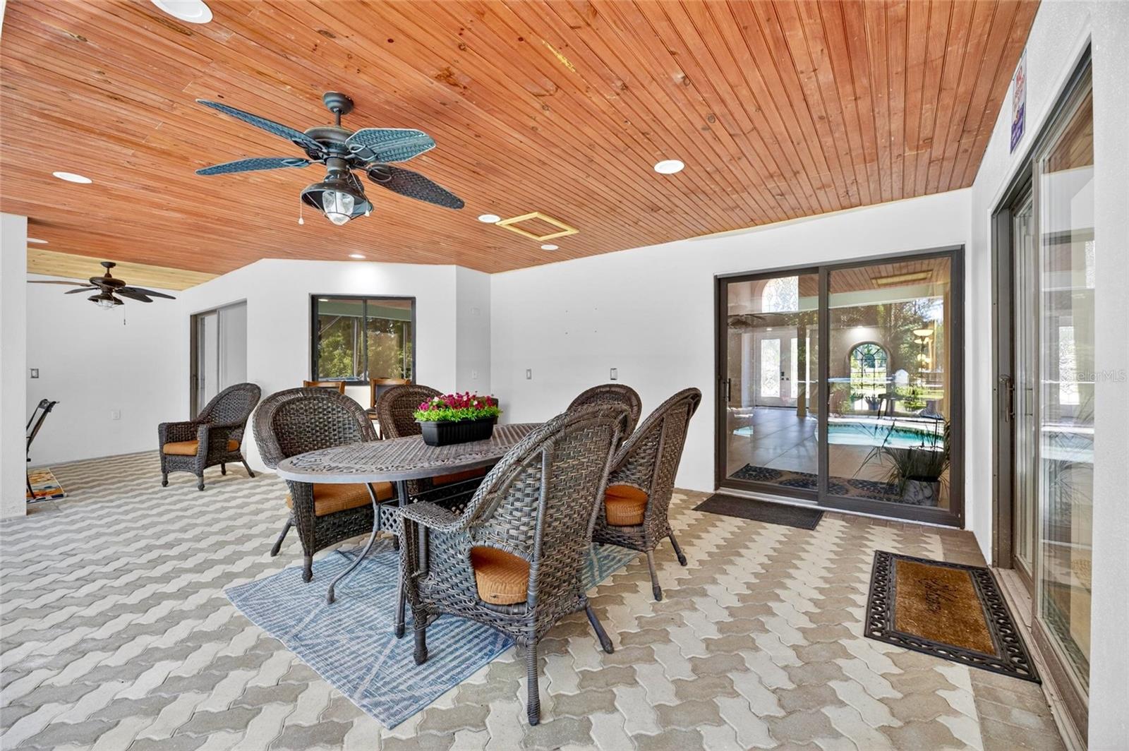 CRENSHAW LAKES - Residential
