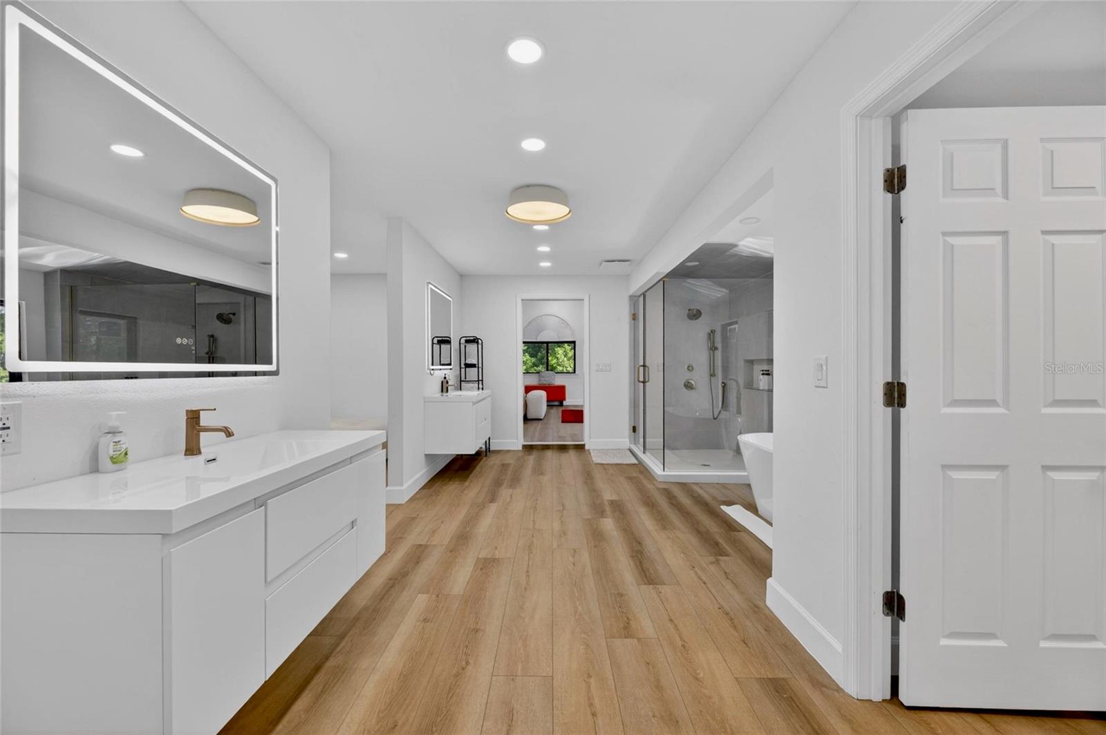 CRENSHAW LAKES - Residential