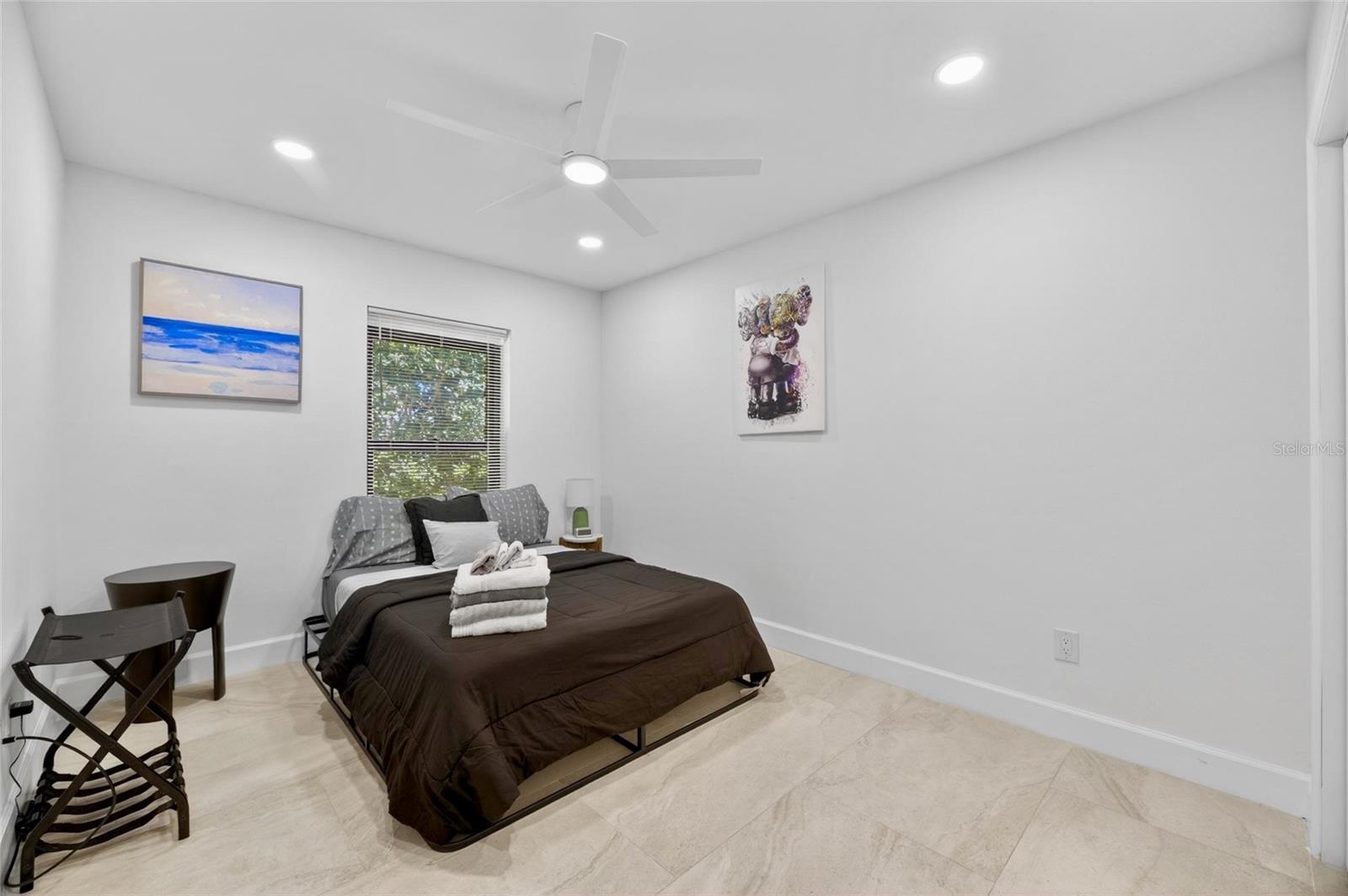 CRENSHAW LAKES - Residential