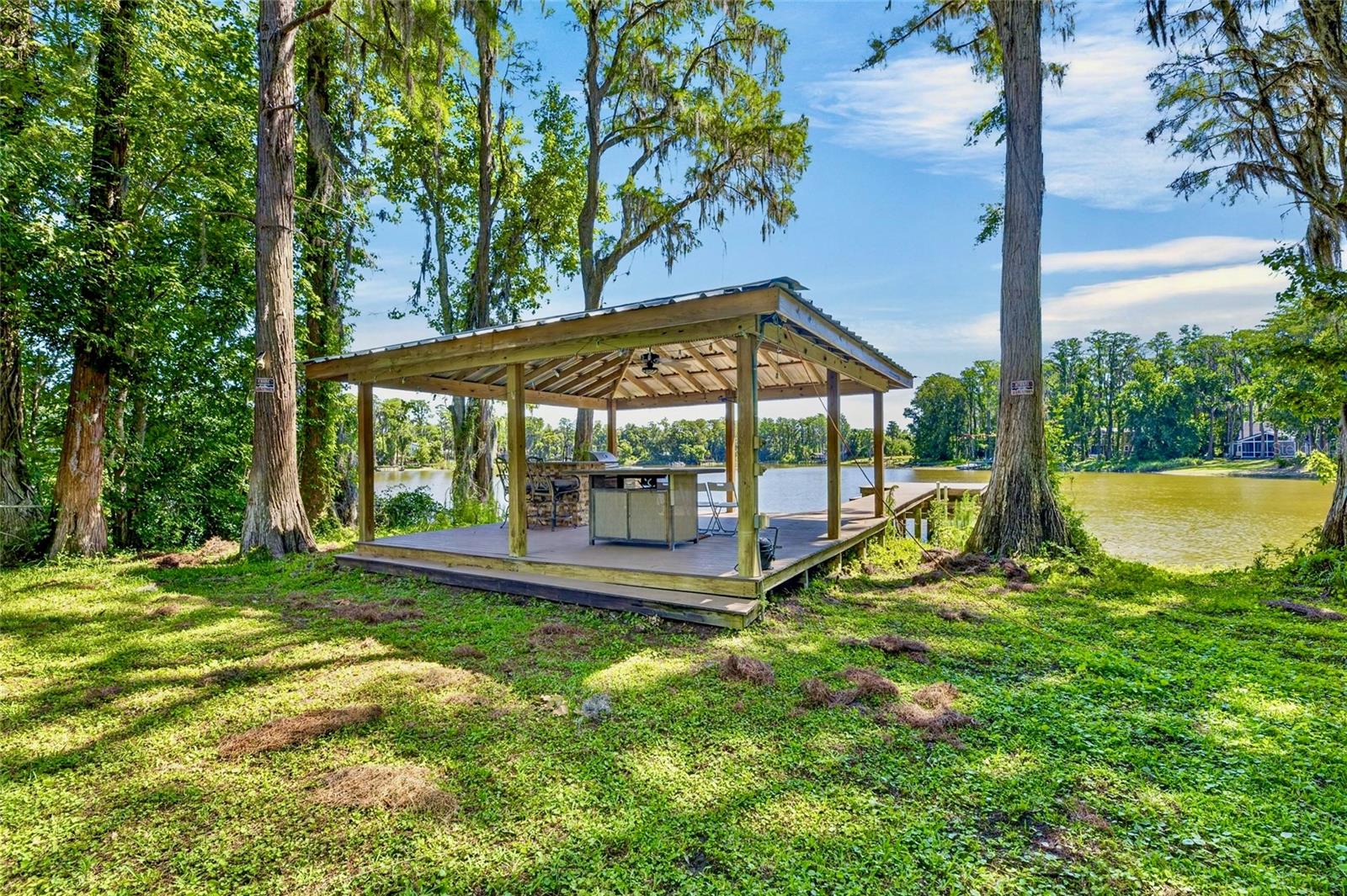 CRENSHAW LAKES - Residential