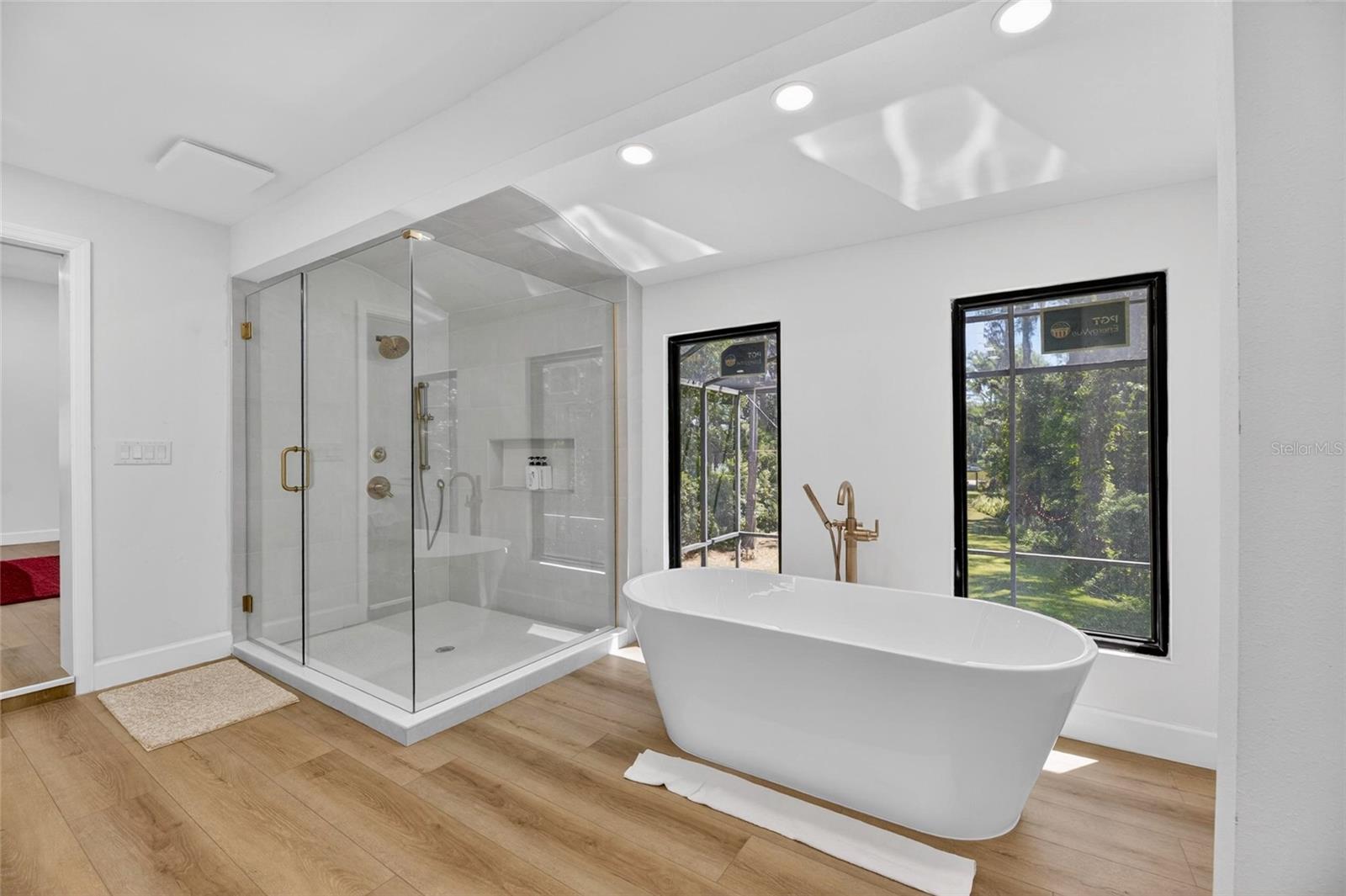 CRENSHAW LAKES - Residential