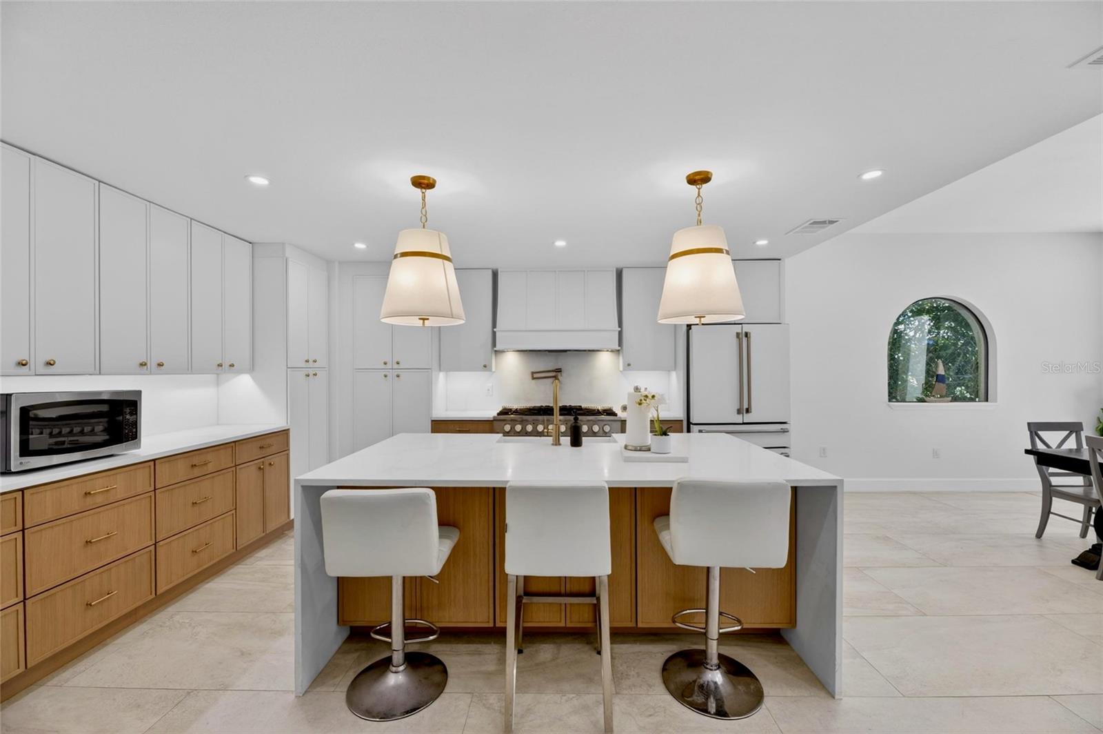 CRENSHAW LAKES - Residential
