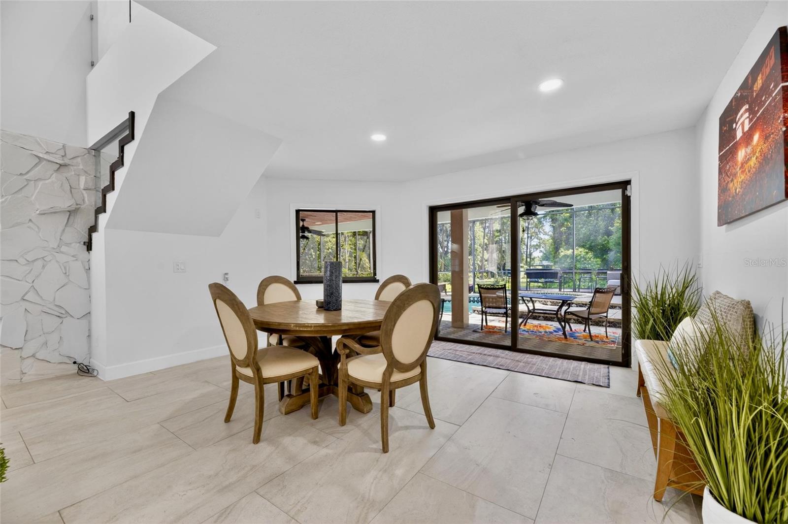 CRENSHAW LAKES - Residential