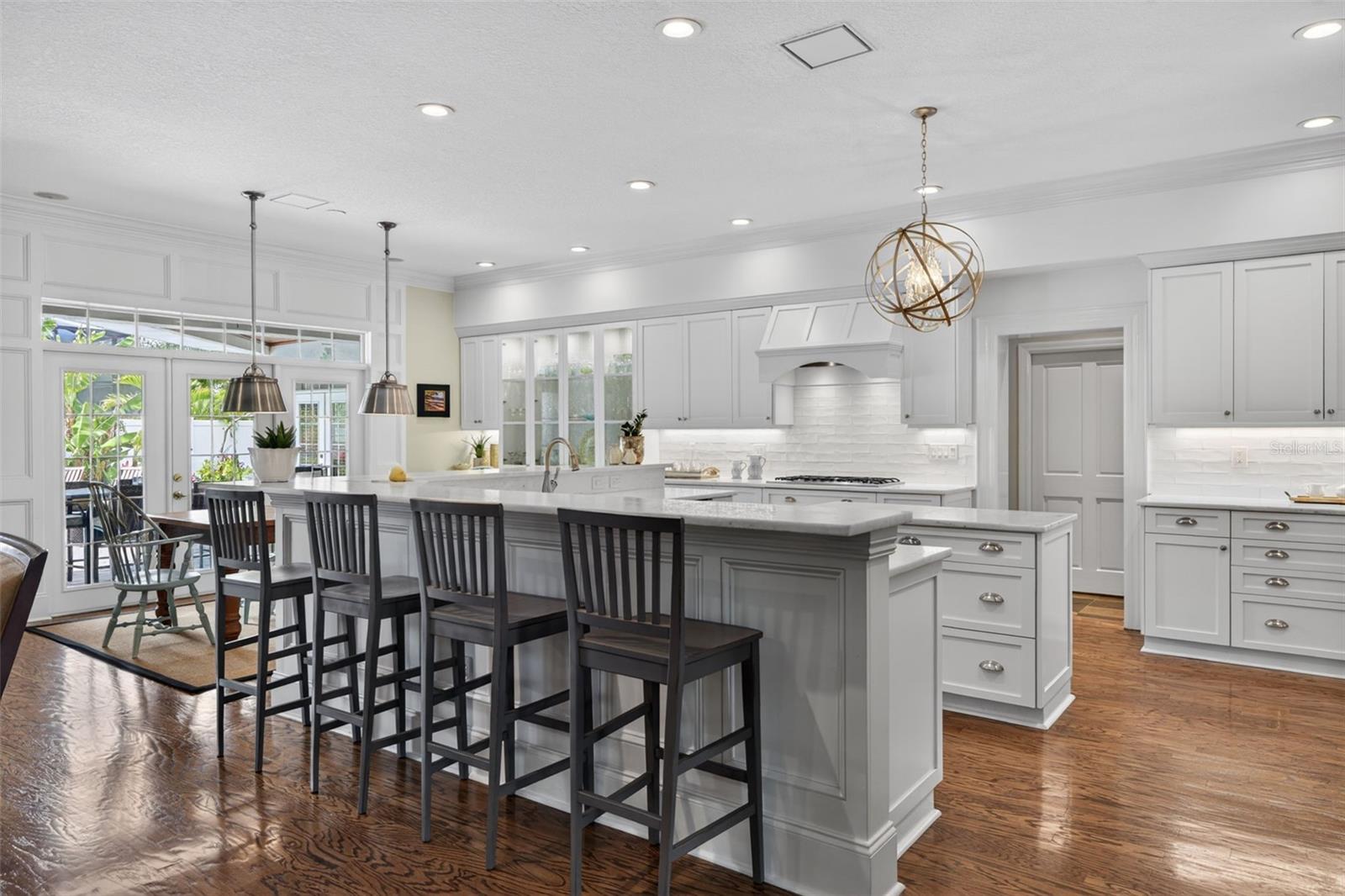 BELLEAIR ESTATES - Residential