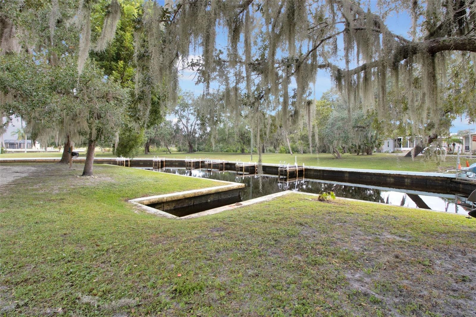 RIVER HAVEN MOB HME PARK - Residential
