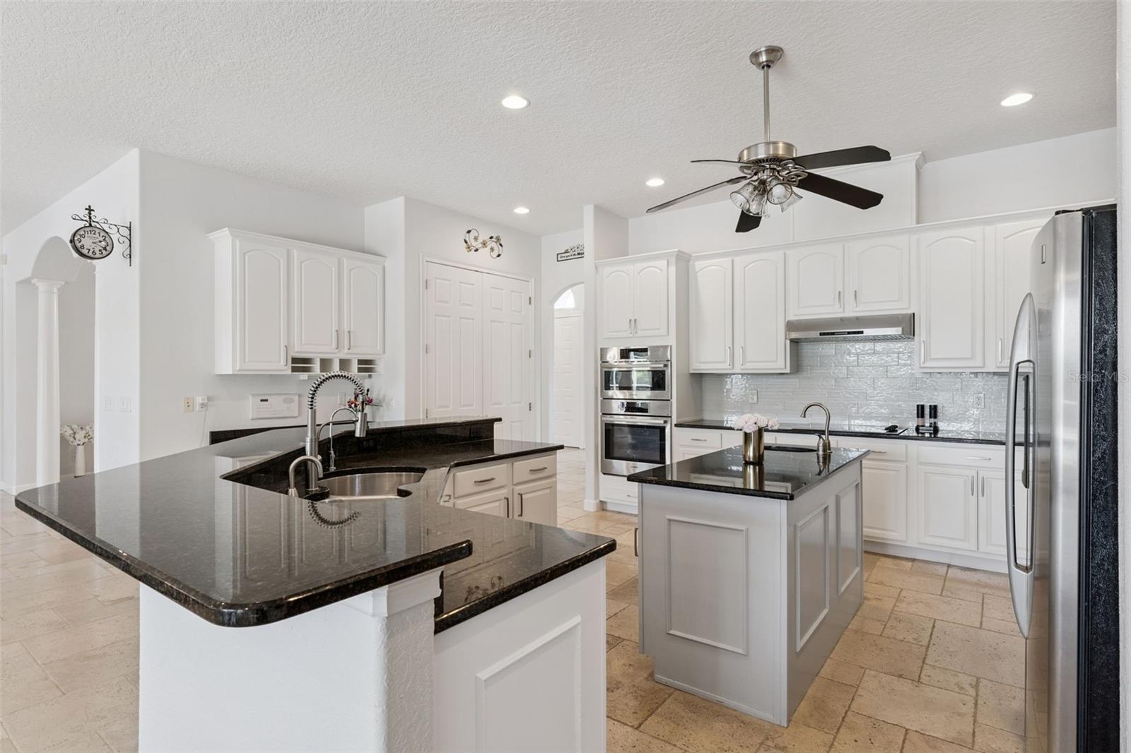 BUTLER BAY,WINDERMERE CLUB - Residential