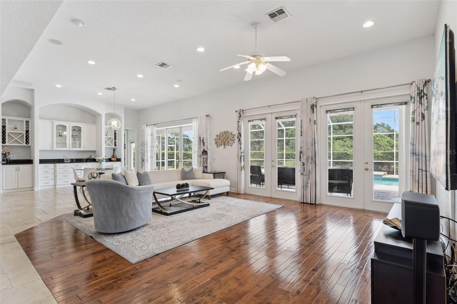 BUTLER BAY,WINDERMERE CLUB - Residential