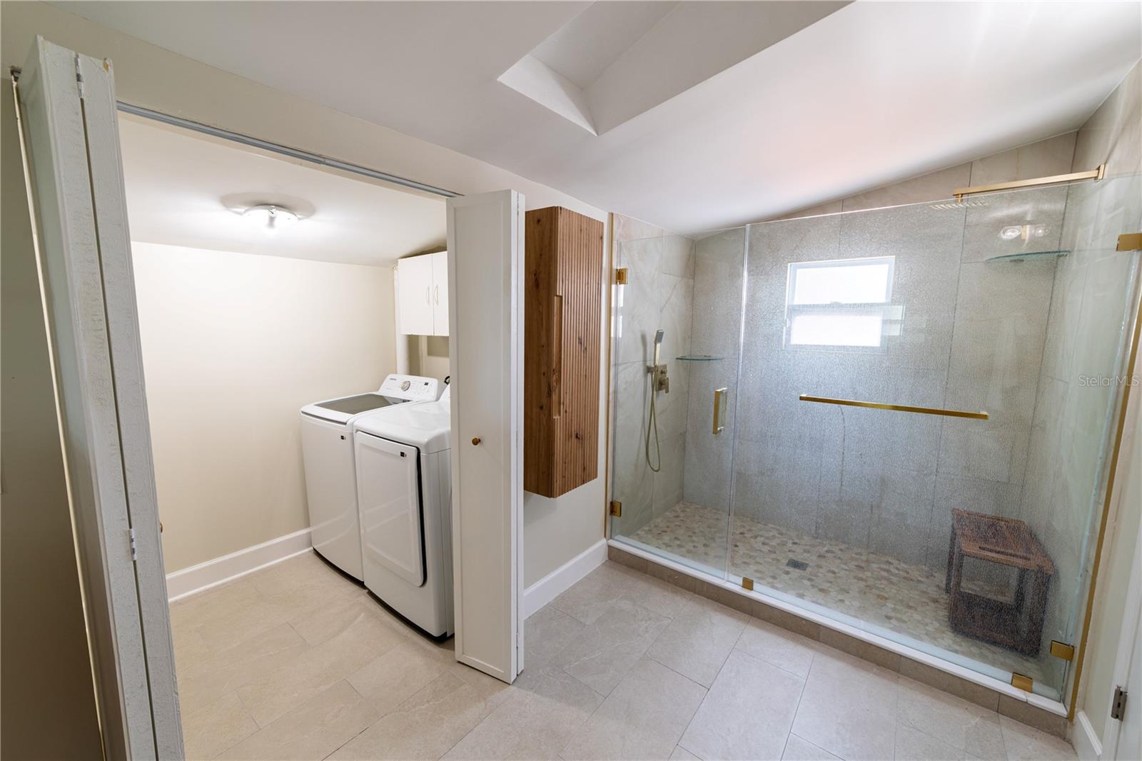 PAGES REP OF MITCHELLS BEACH - Residential