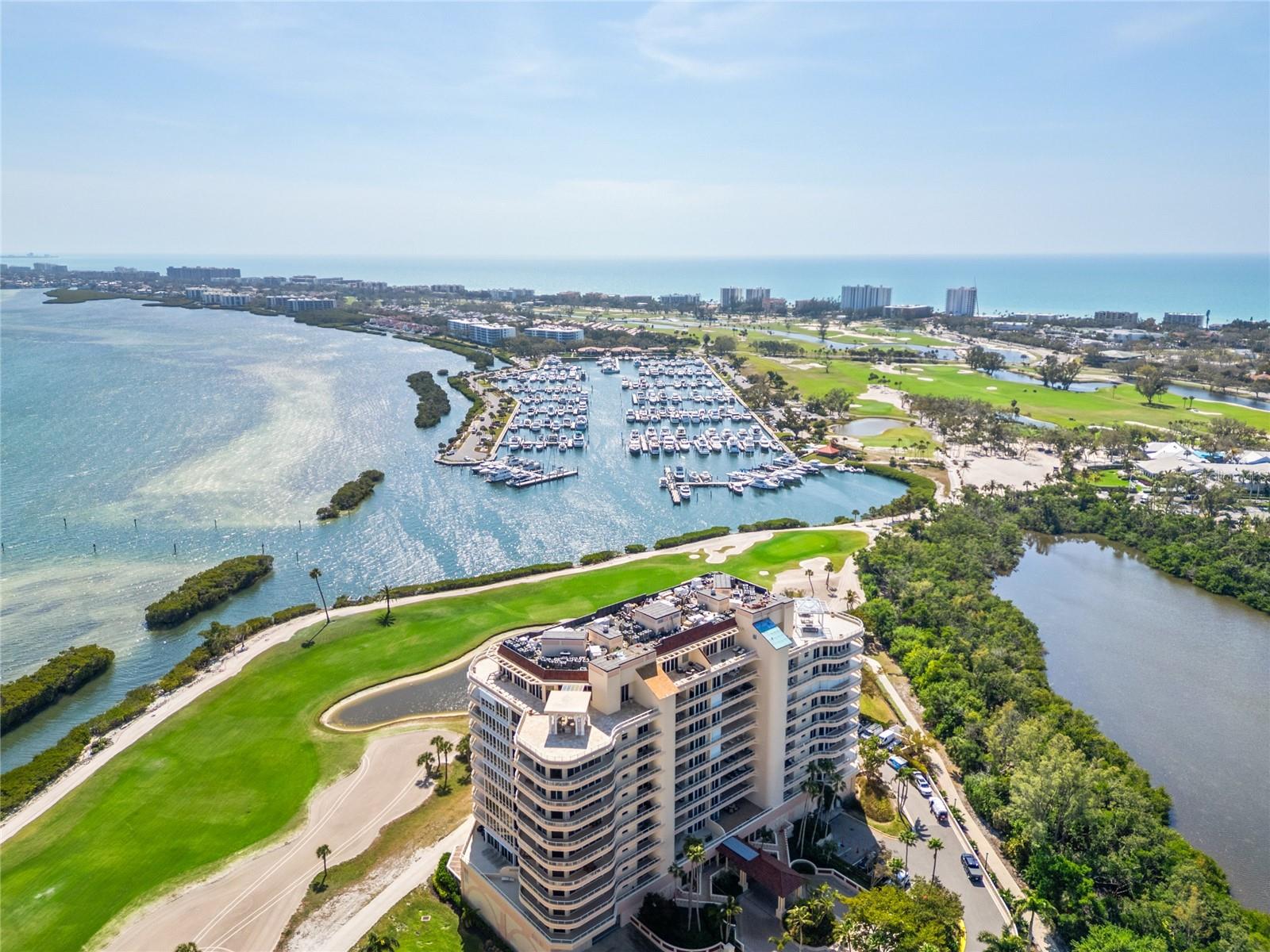 GRAND BAY 4 - Residential