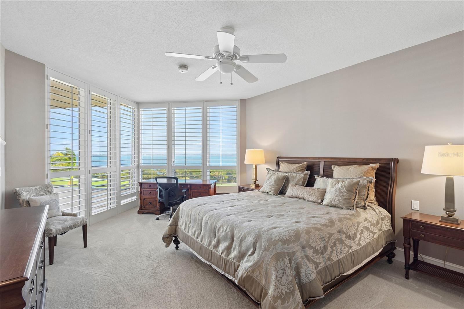 GRAND BAY 4 - Residential