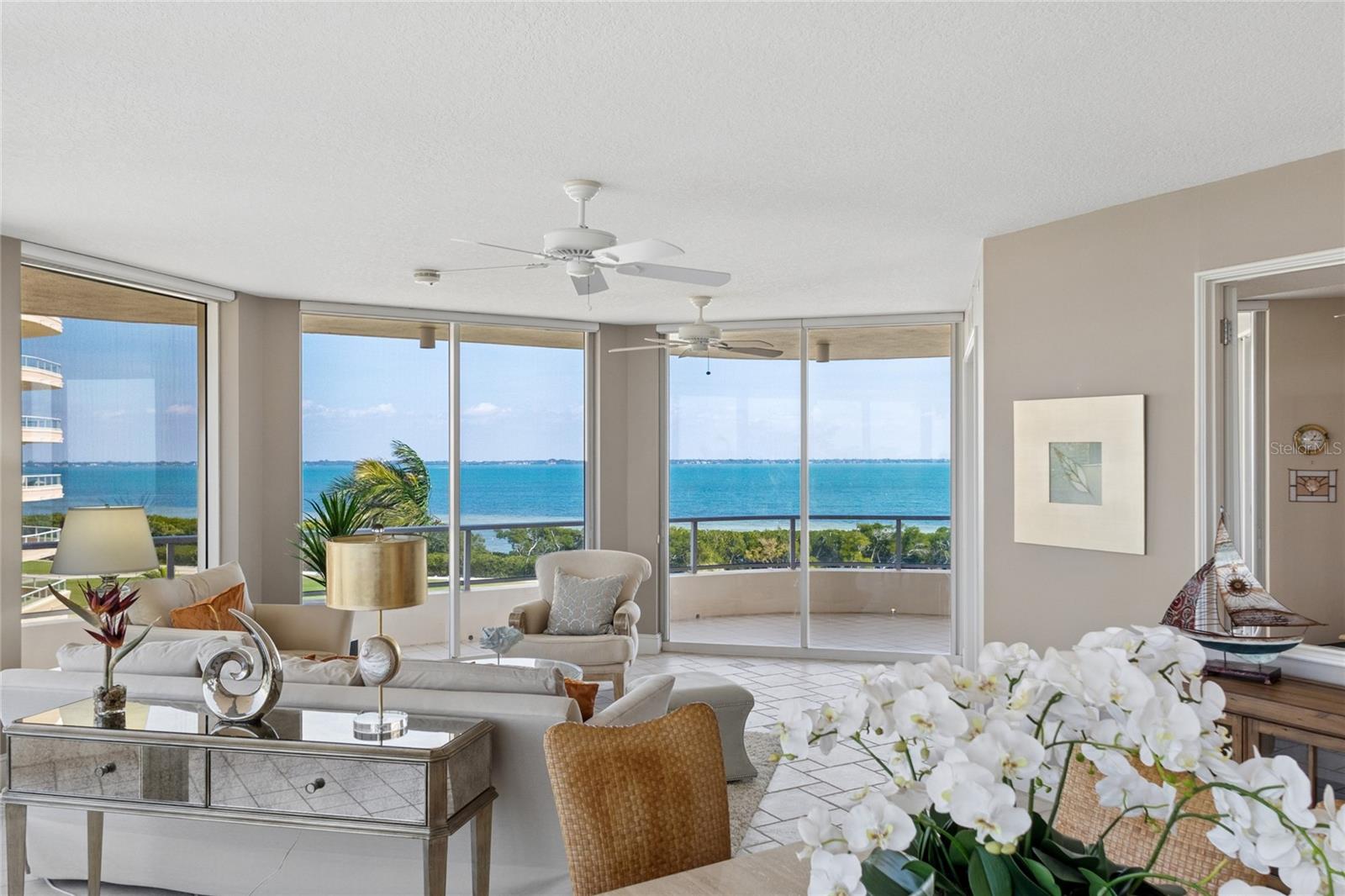 GRAND BAY 4 - Residential