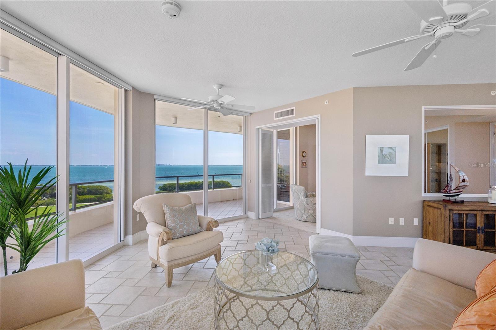 GRAND BAY 4 - Residential