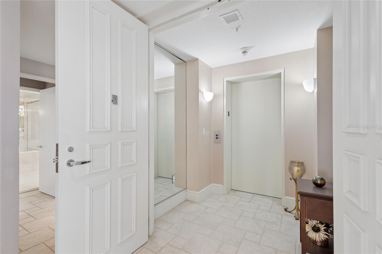 GRAND BAY 4 - Residential