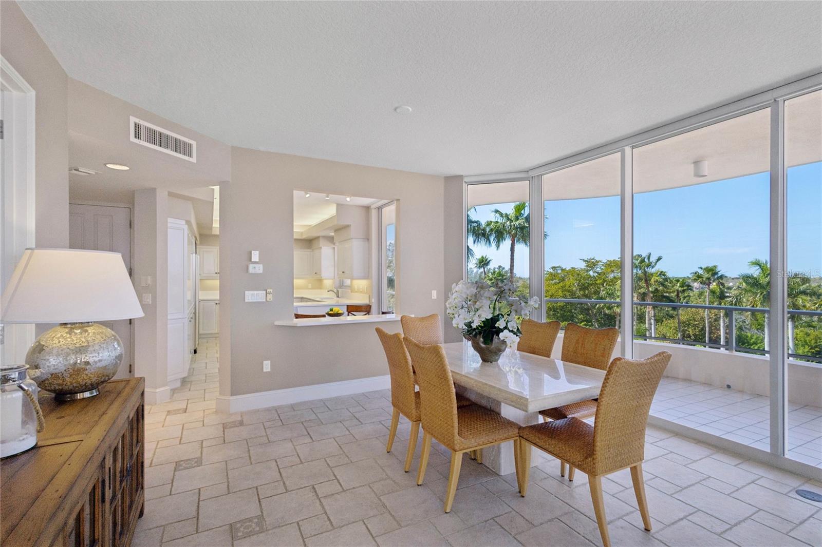 GRAND BAY 4 - Residential