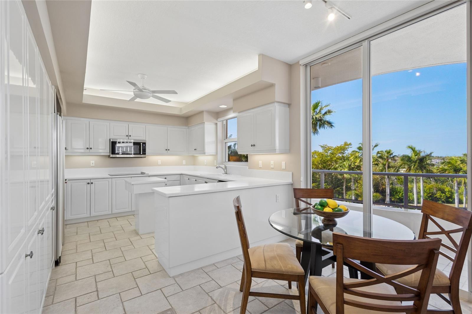 GRAND BAY 4 - Residential