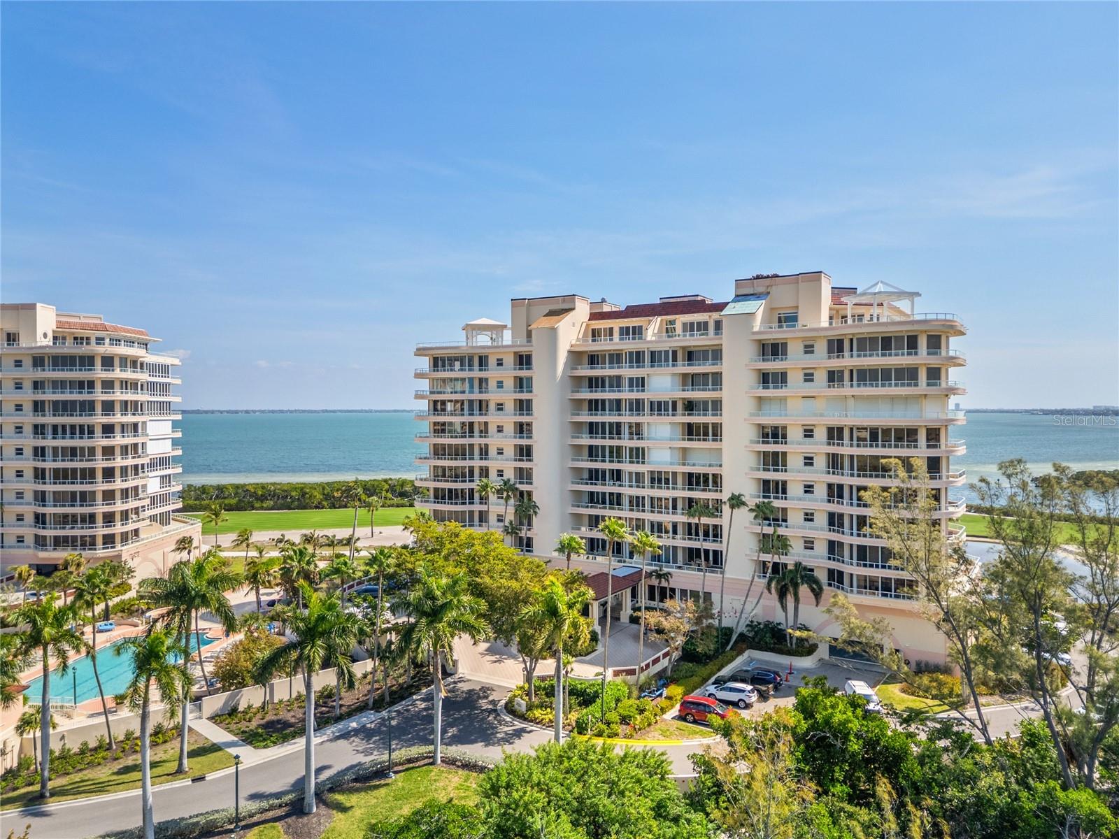 GRAND BAY 4 - Residential