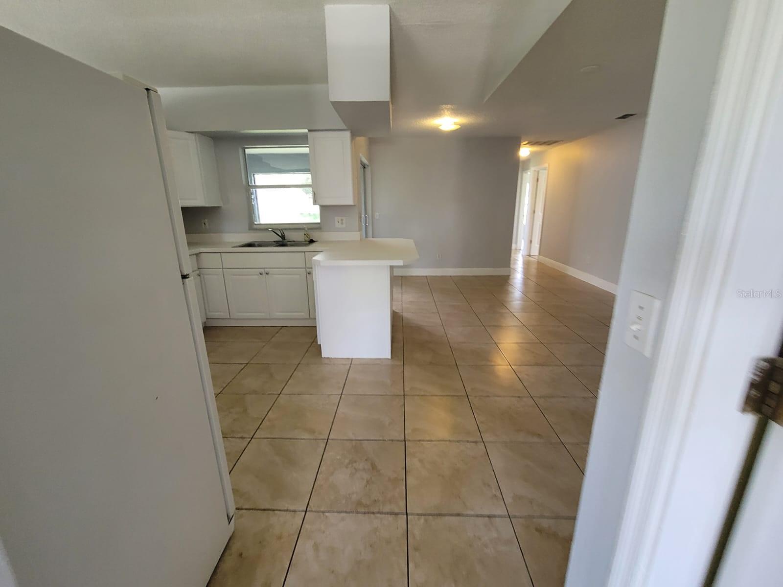 OAKS AT CYPRESS WOODS THE - Residential Lease