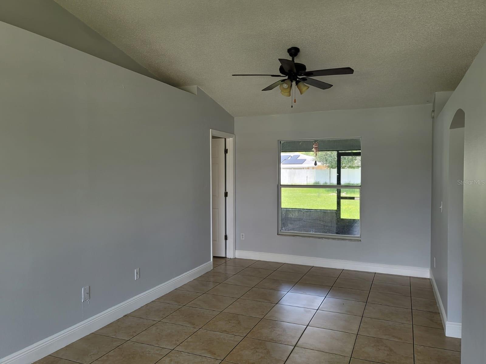 OAKS AT CYPRESS WOODS THE - Residential Lease