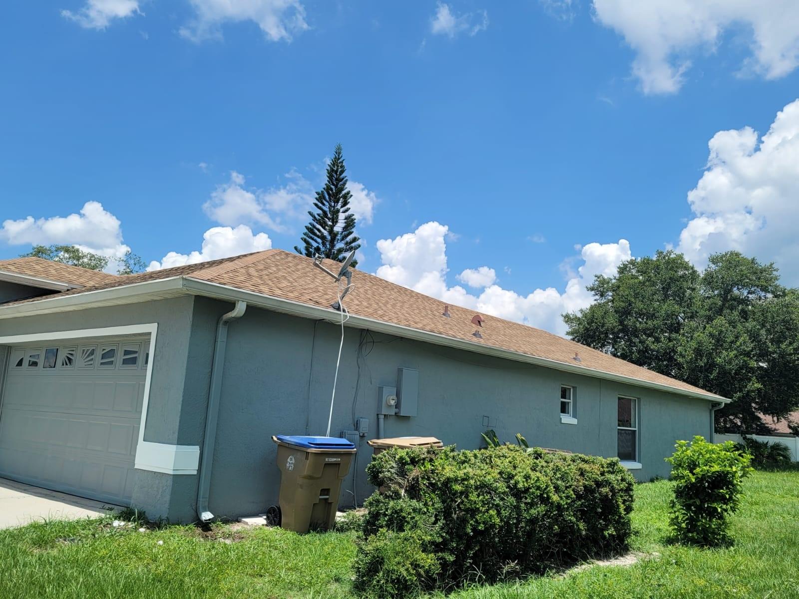 OAKS AT CYPRESS WOODS THE - Residential Lease