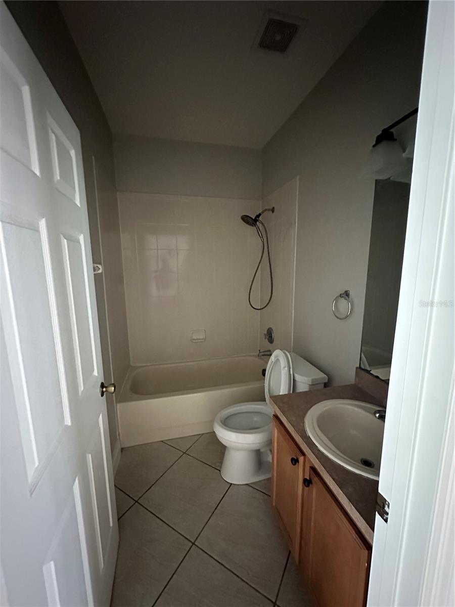 BELLA VISTA/TIVOLI WOODS - Residential Lease