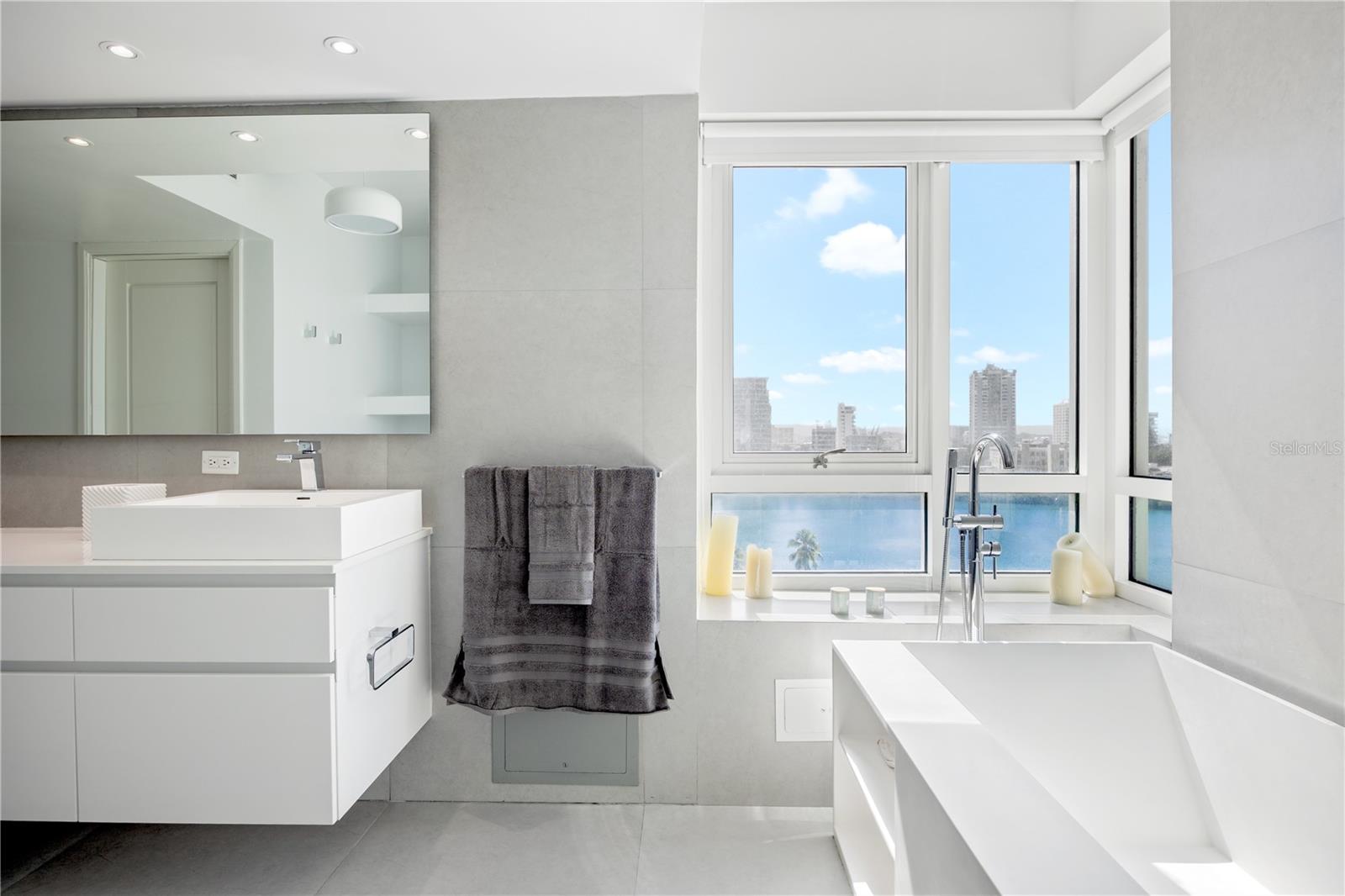 THE BRISTOL CONDOMINIUM - Residential