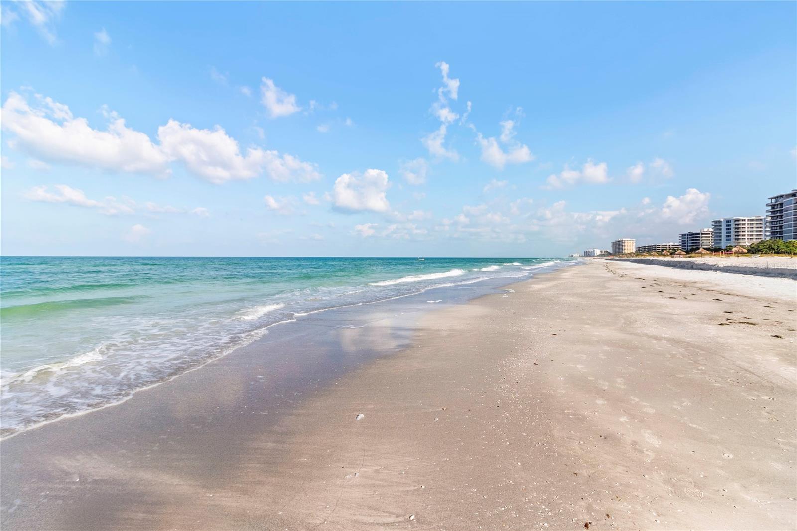 INN ON THE BEACH PH I - Residential