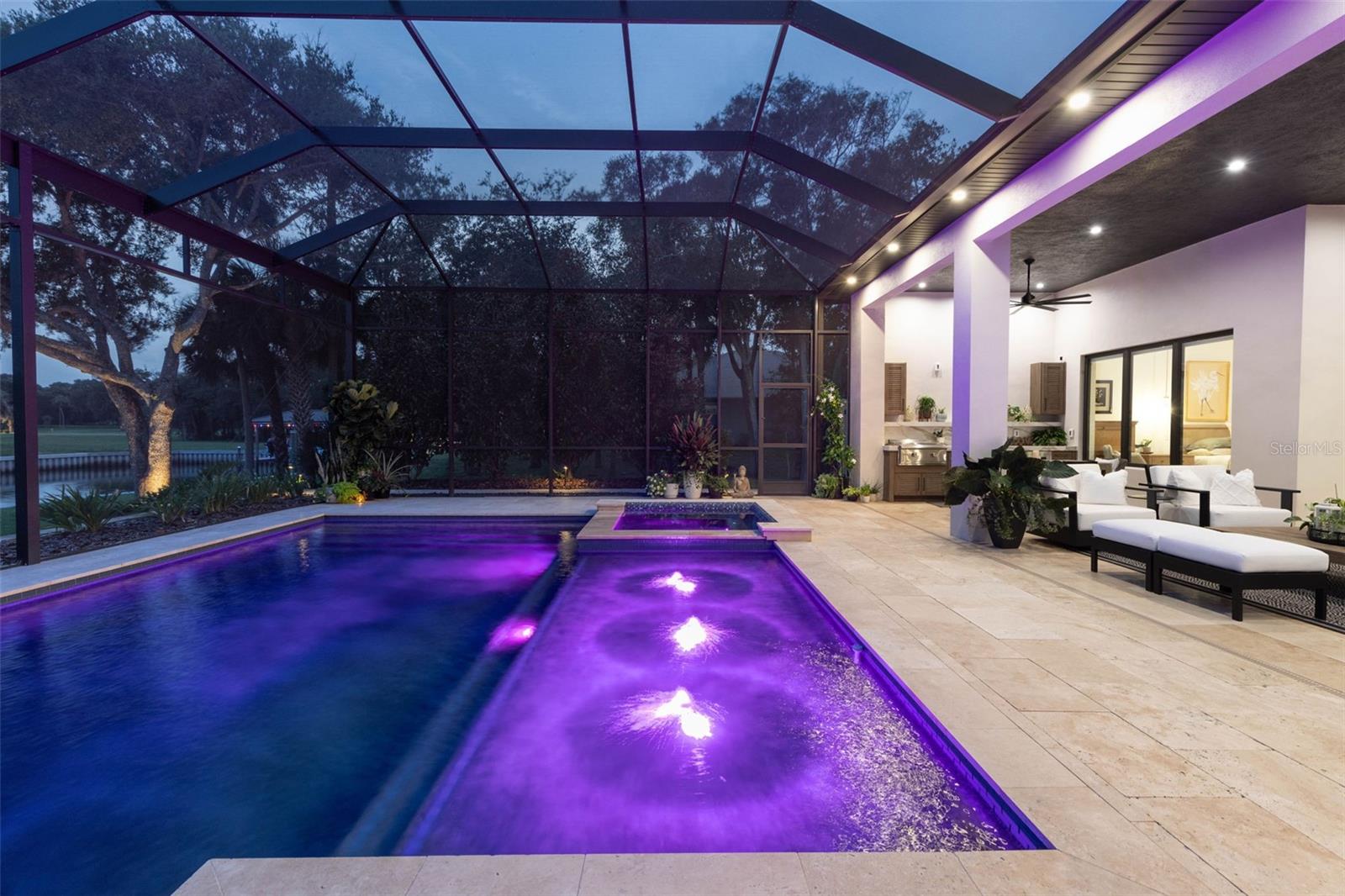 SEASIDE LANDINGS - Residential