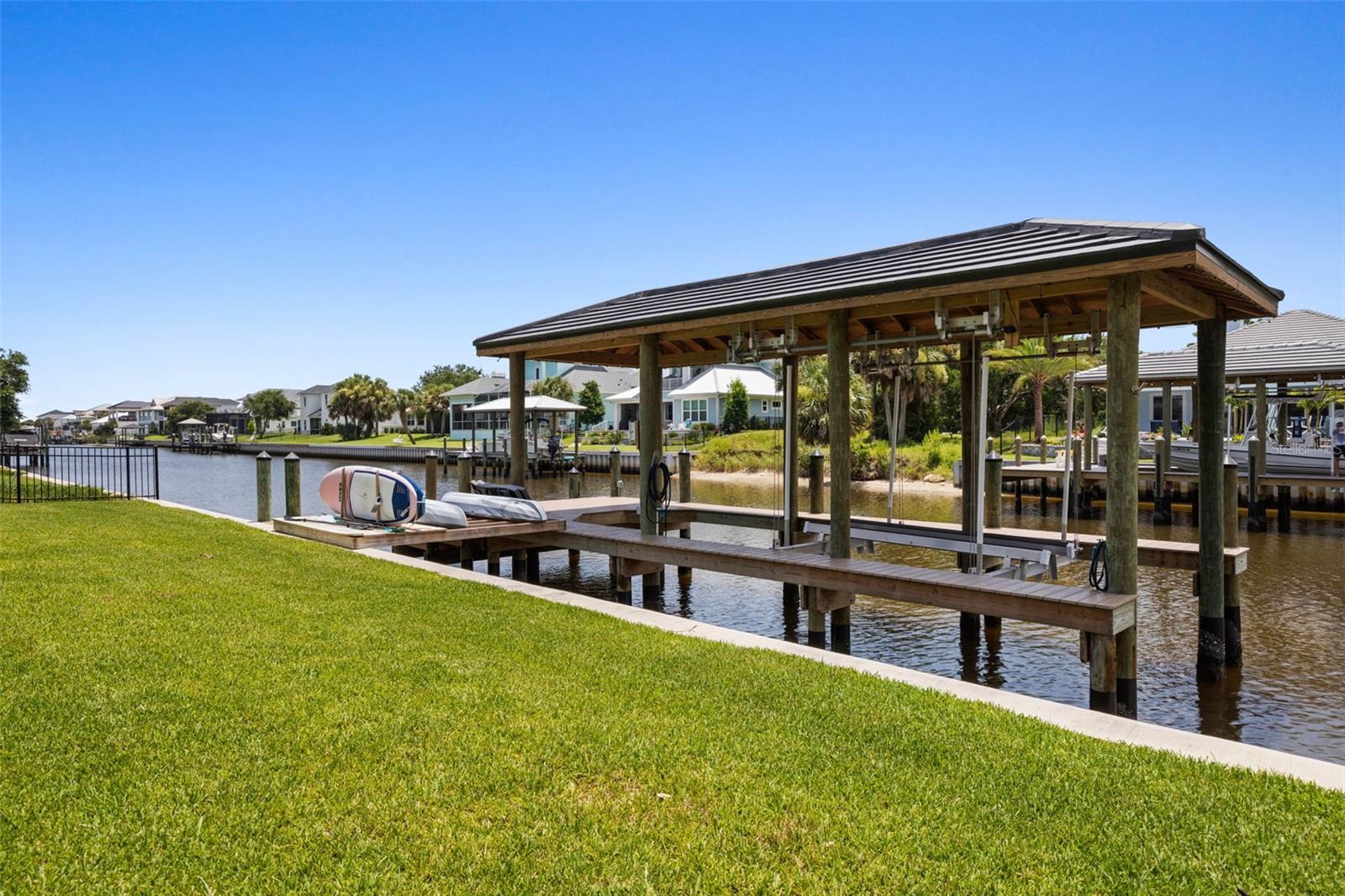 SEASIDE LANDINGS - Residential
