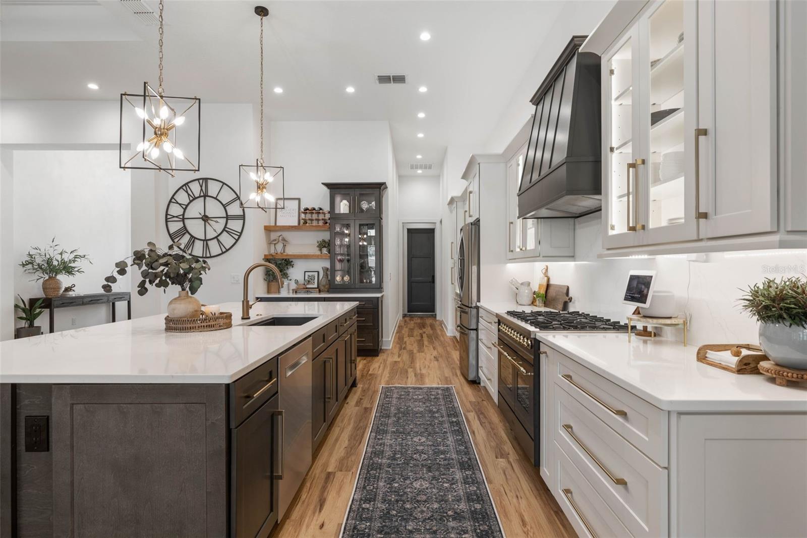 SEASIDE LANDINGS - Residential