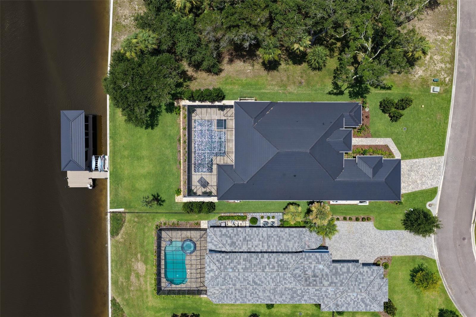 SEASIDE LANDINGS - Residential
