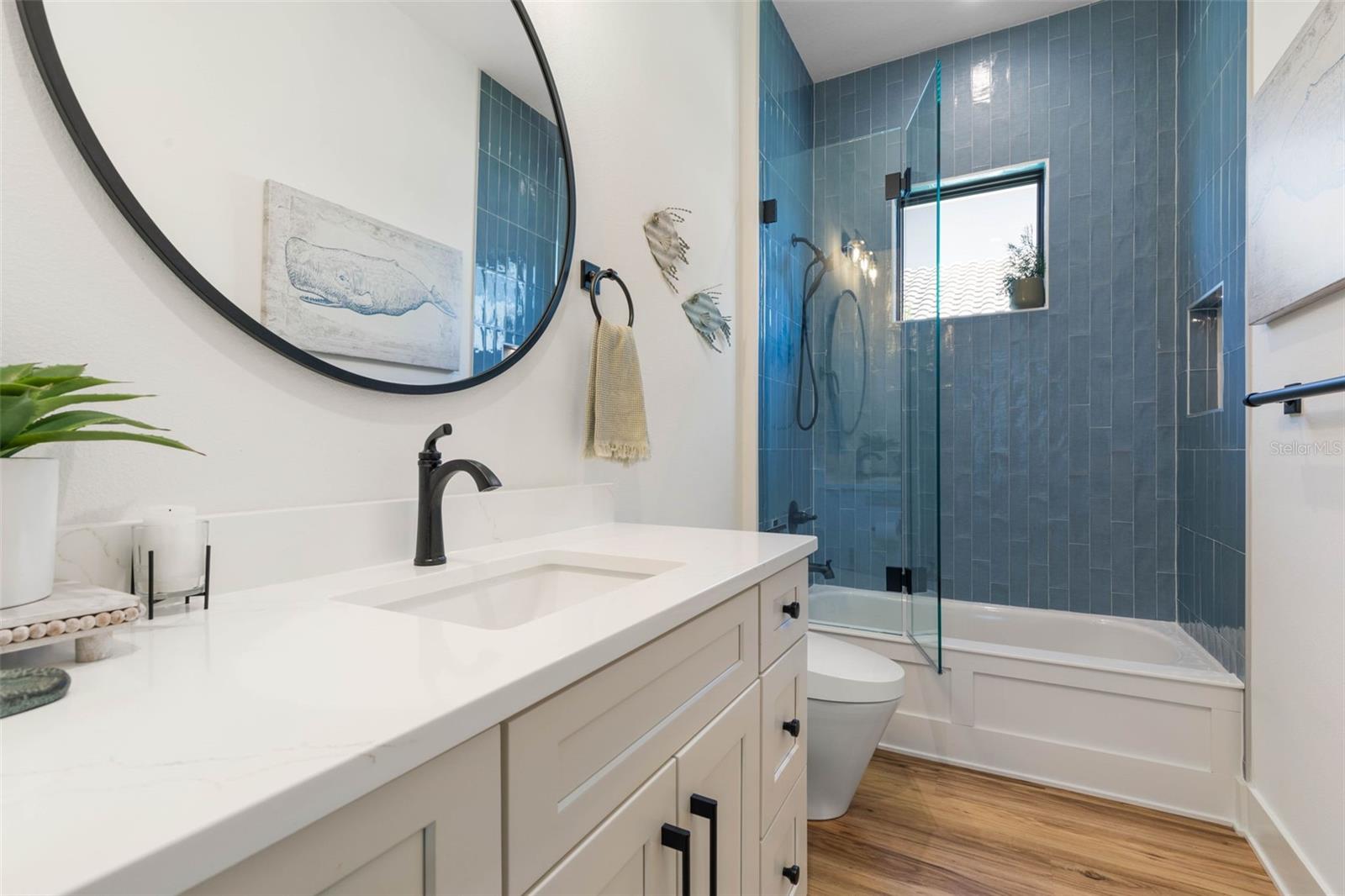 SEASIDE LANDINGS - Residential