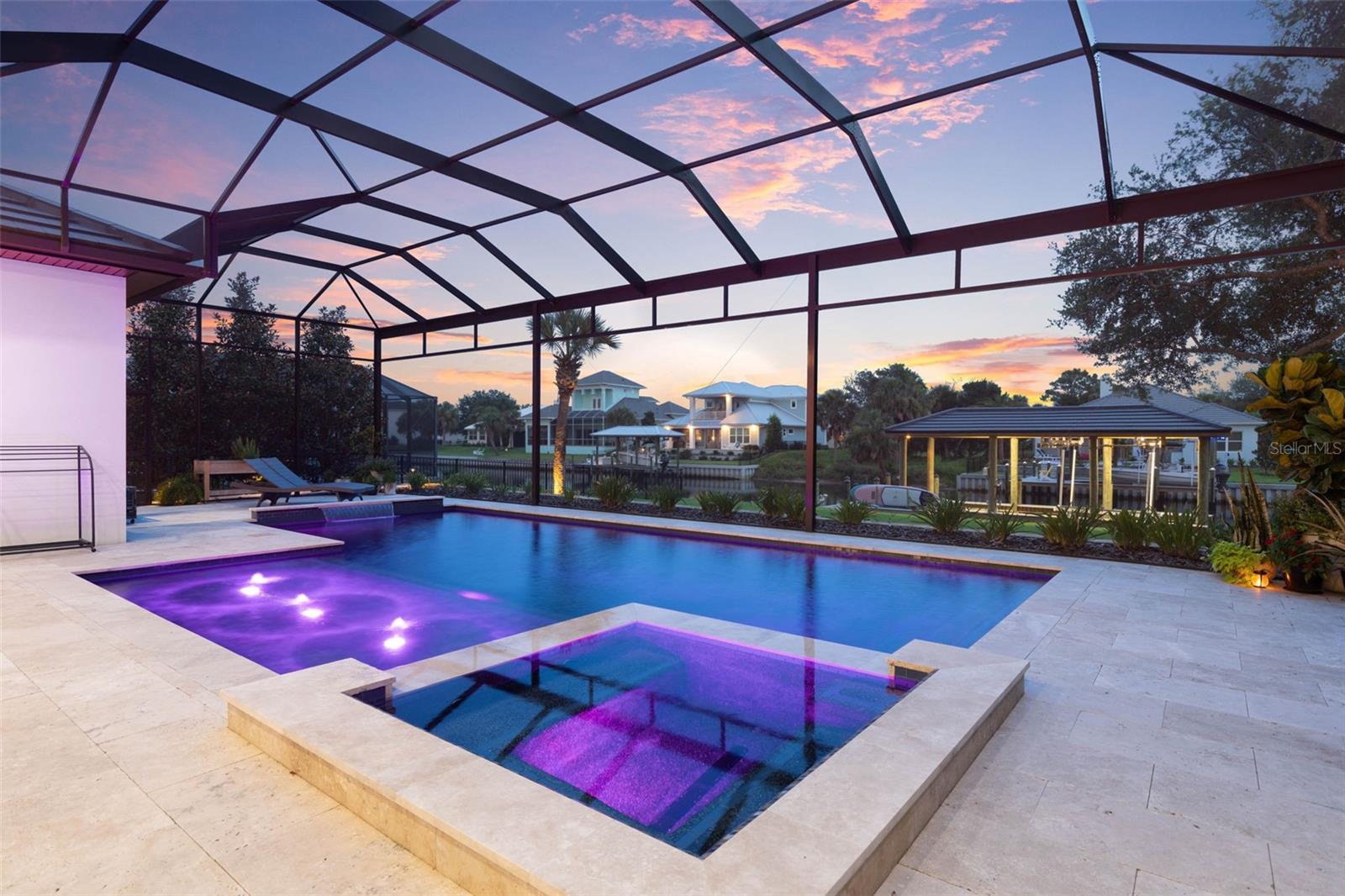 SEASIDE LANDINGS - Residential