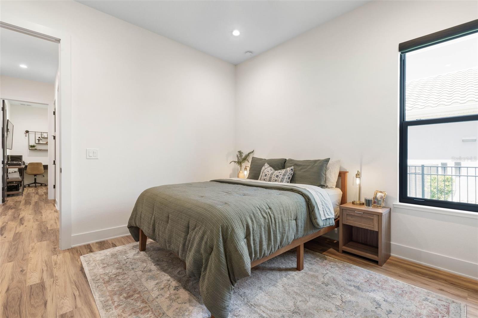 SEASIDE LANDINGS - Residential