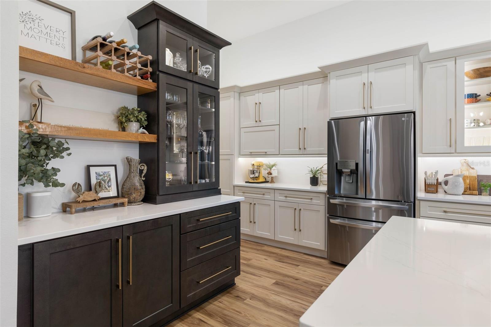SEASIDE LANDINGS - Residential