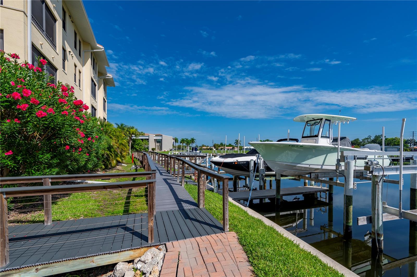 OUTLOOK COVE - Residential