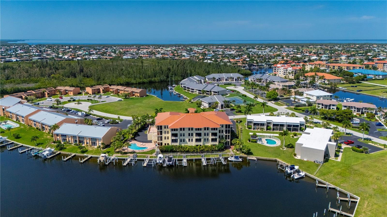 OUTLOOK COVE - Residential
