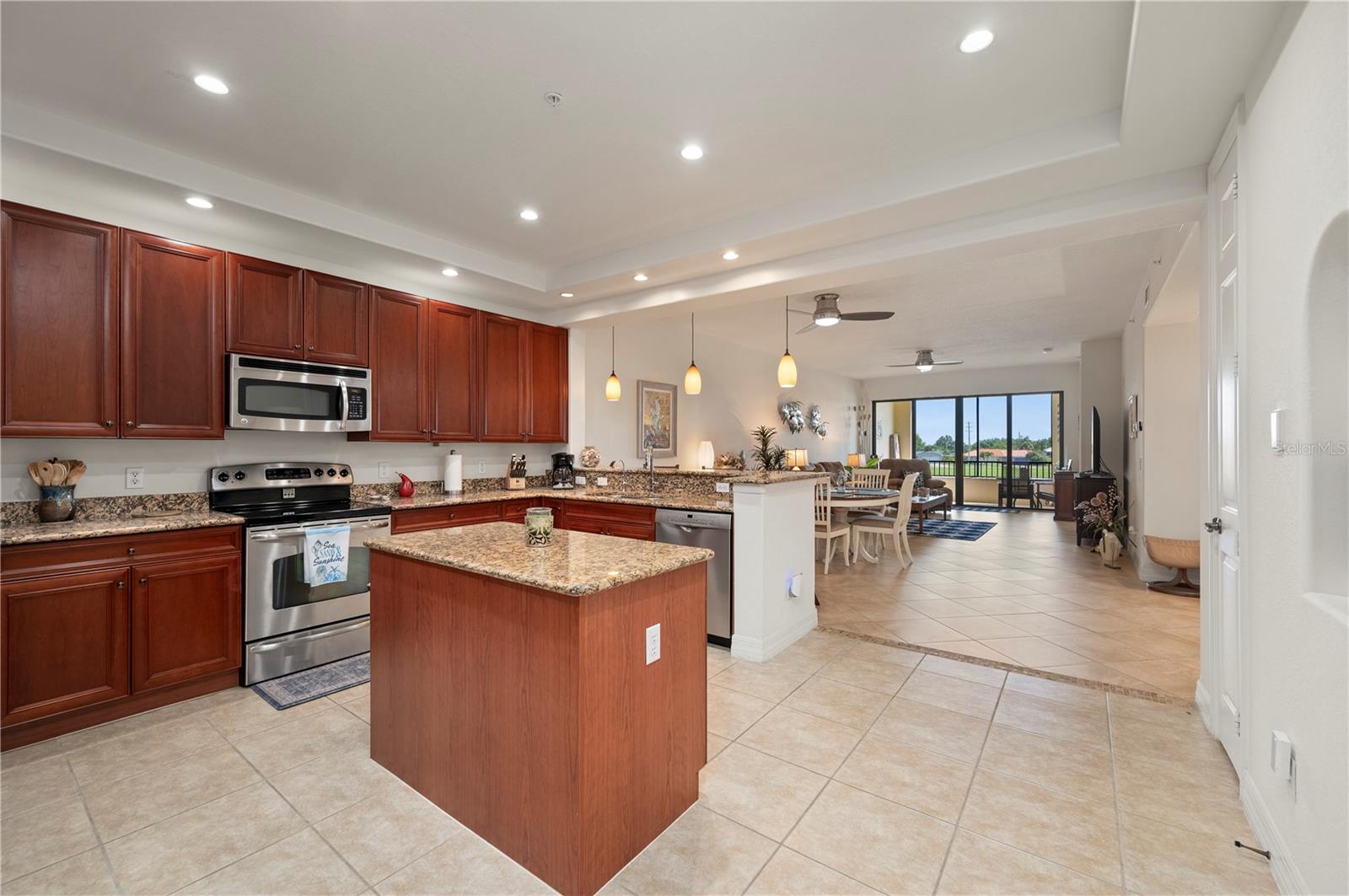 OUTLOOK COVE - Residential