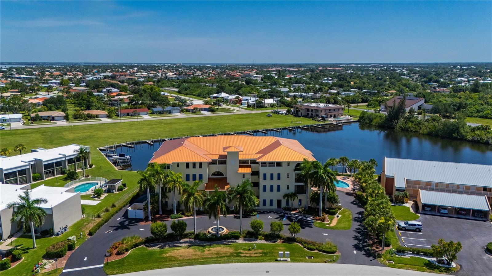 OUTLOOK COVE - Residential