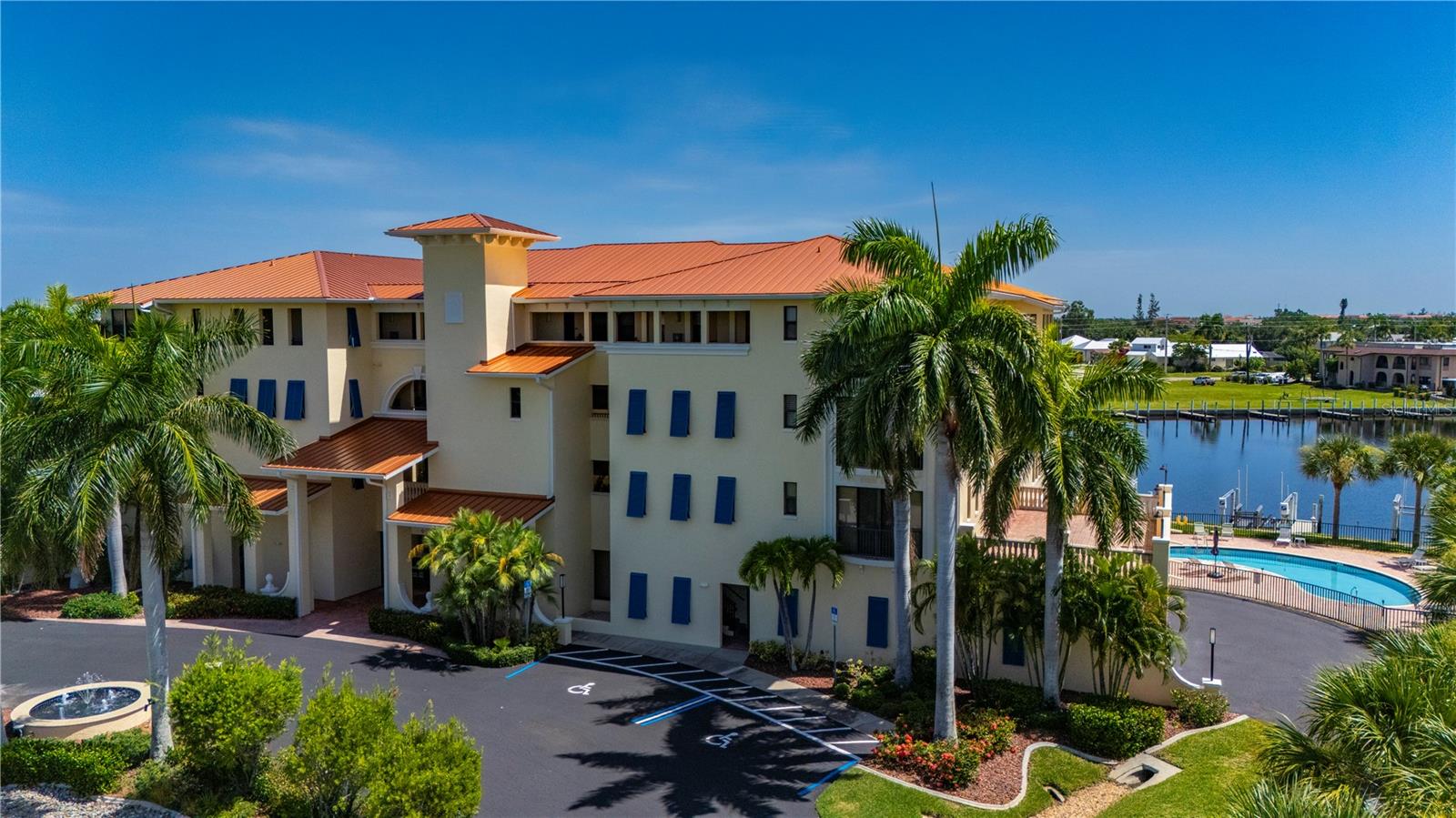 OUTLOOK COVE - Residential