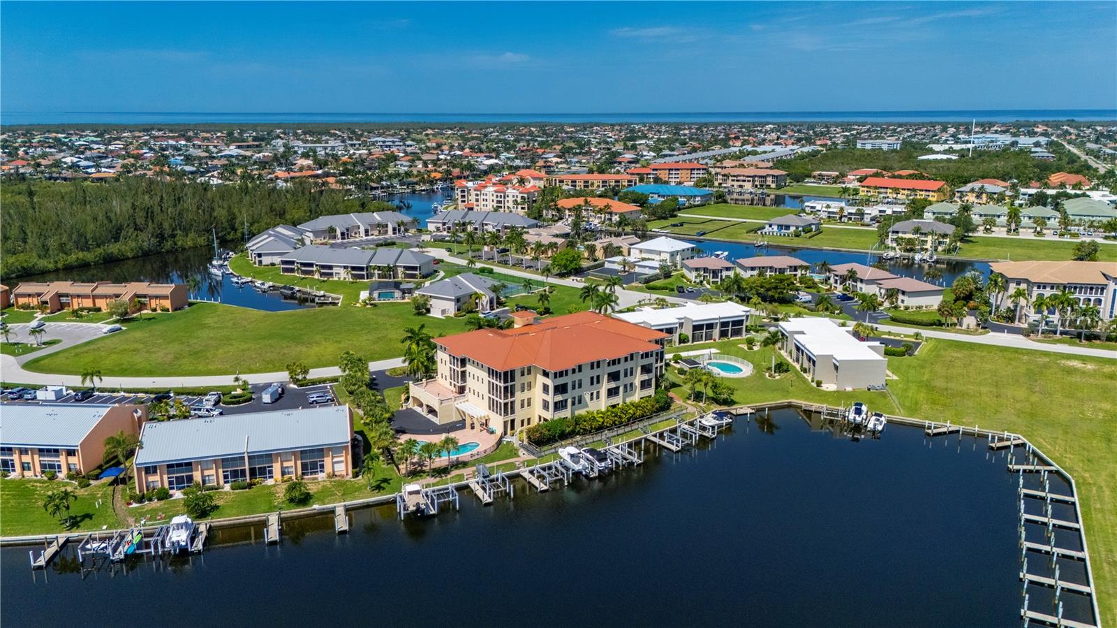 OUTLOOK COVE - Residential