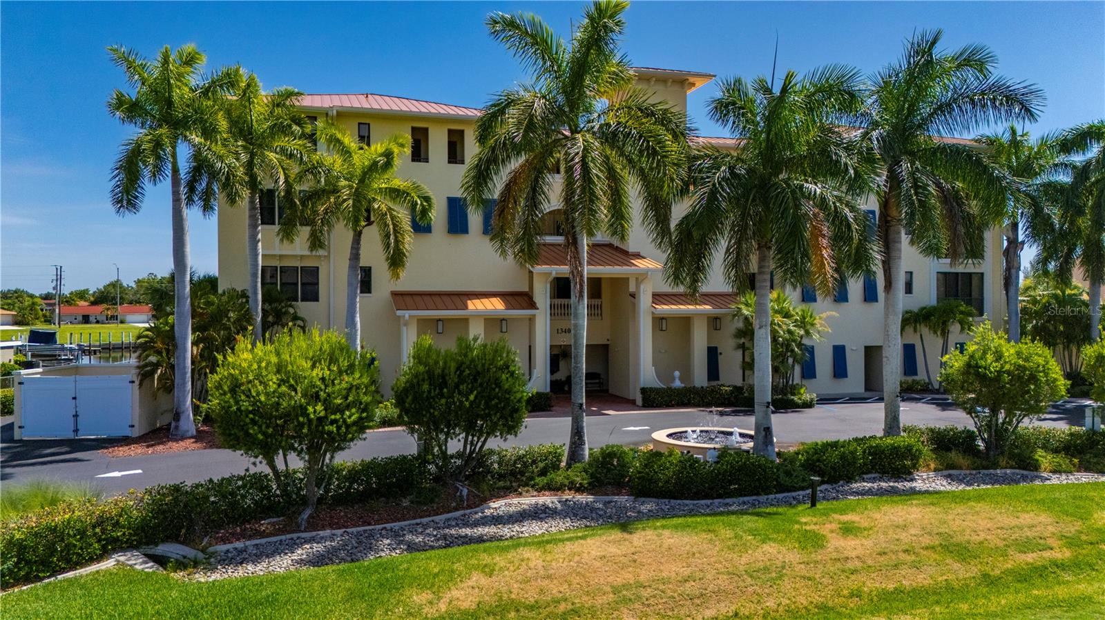 OUTLOOK COVE - Residential