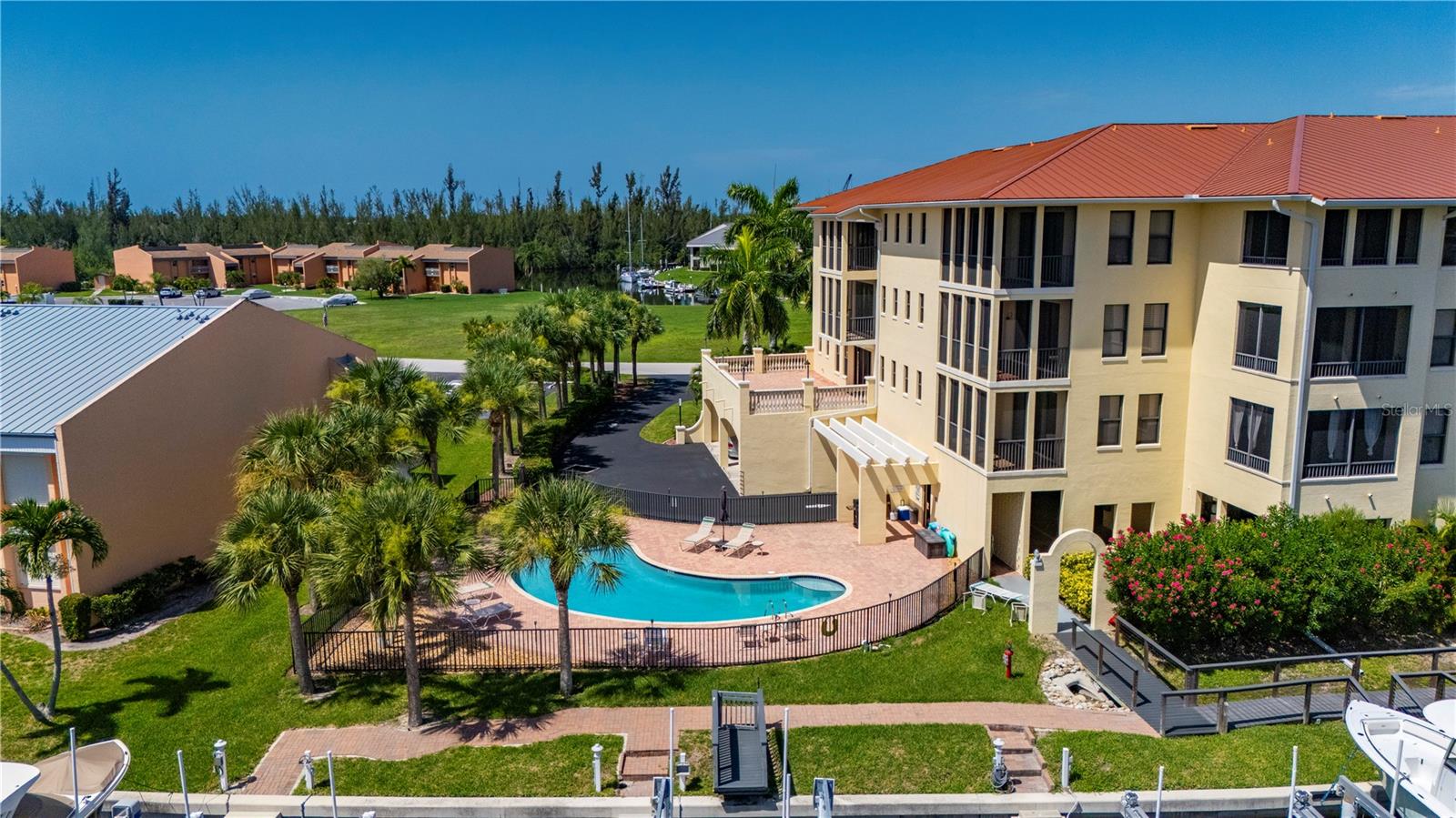 OUTLOOK COVE - Residential