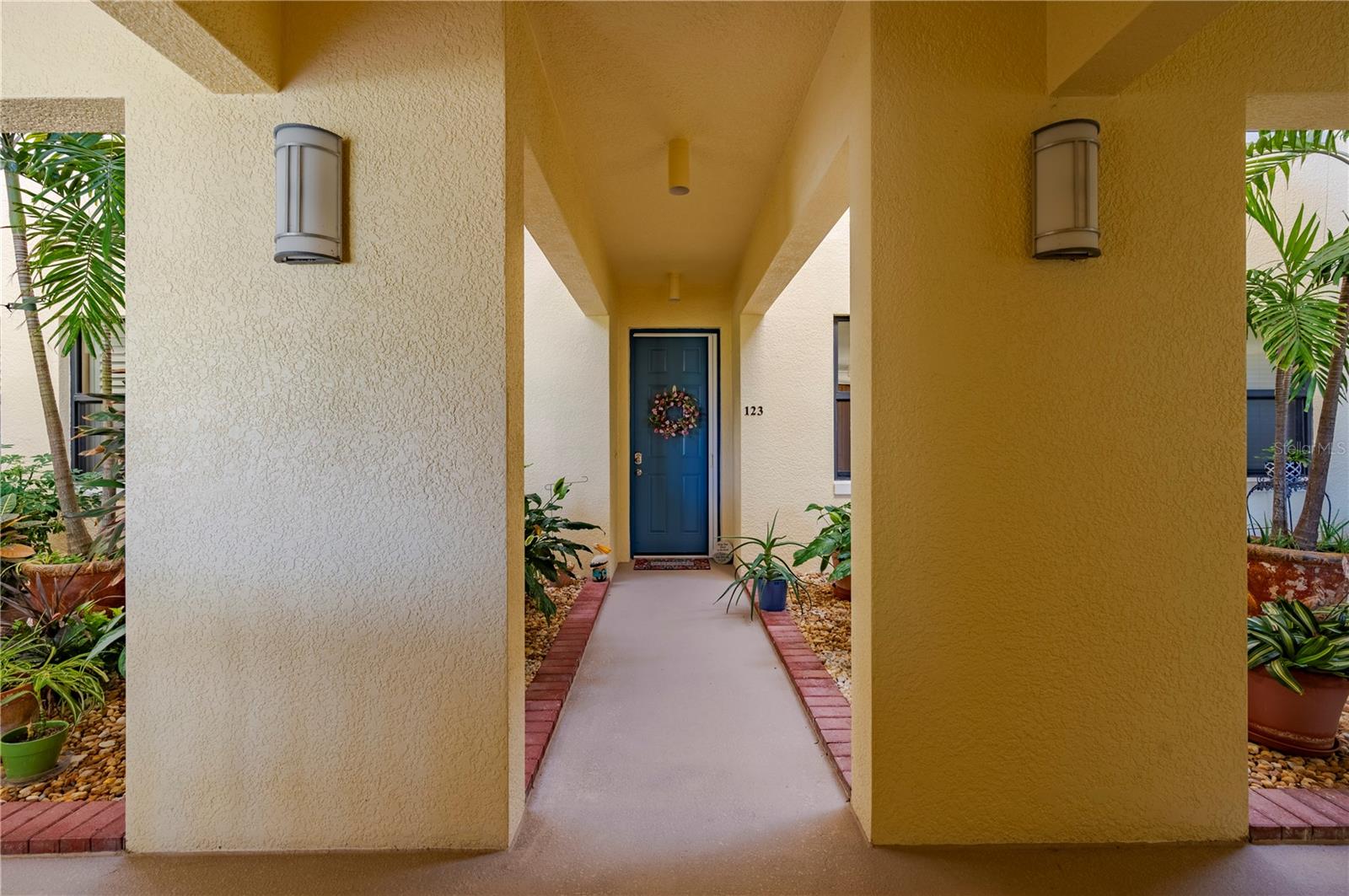 OUTLOOK COVE - Residential