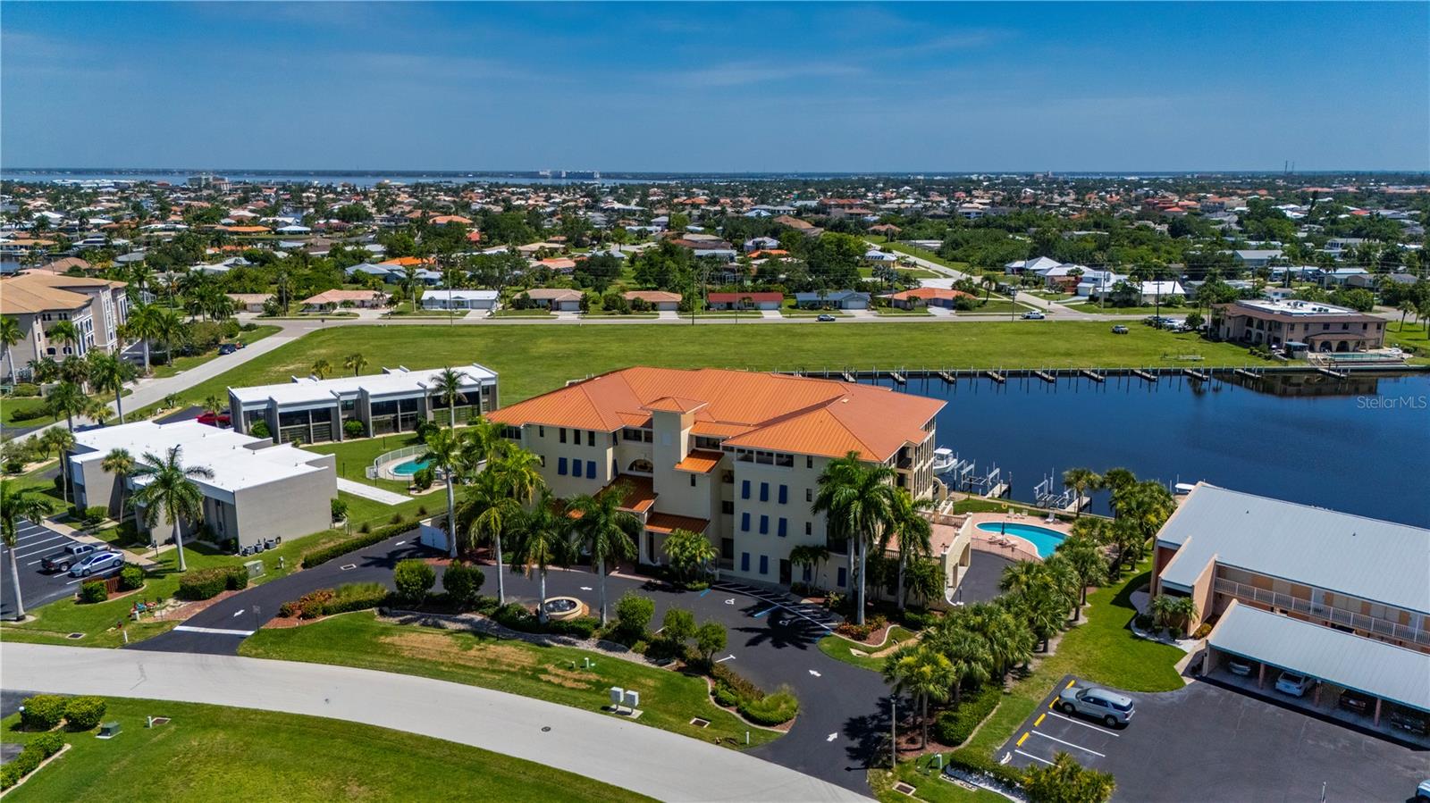 OUTLOOK COVE - Residential