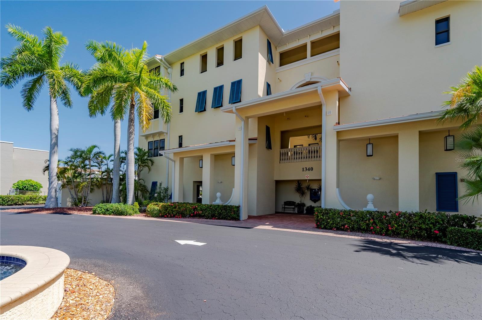 OUTLOOK COVE - Residential