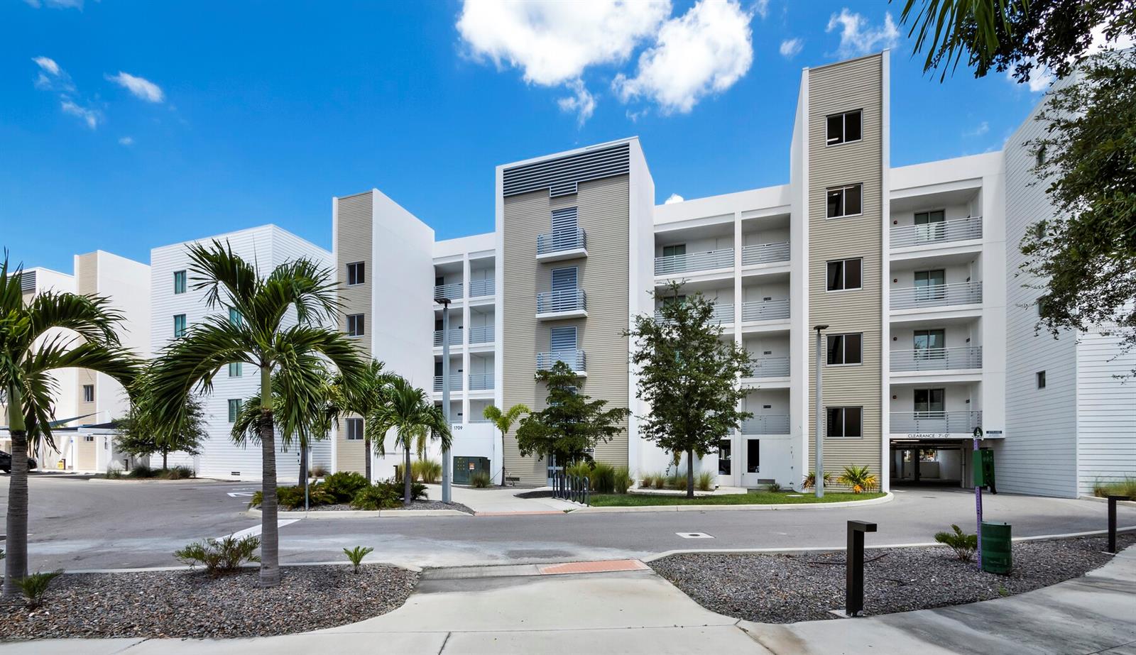 THE STRAND OF SARASOTA - Residential