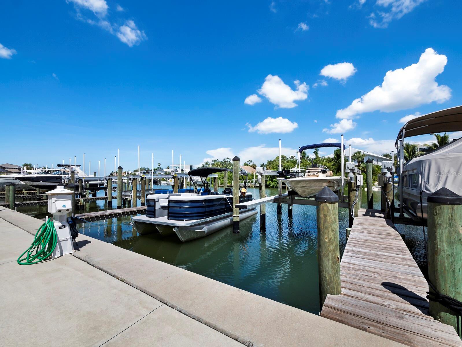 THE STRAND OF SARASOTA - Residential